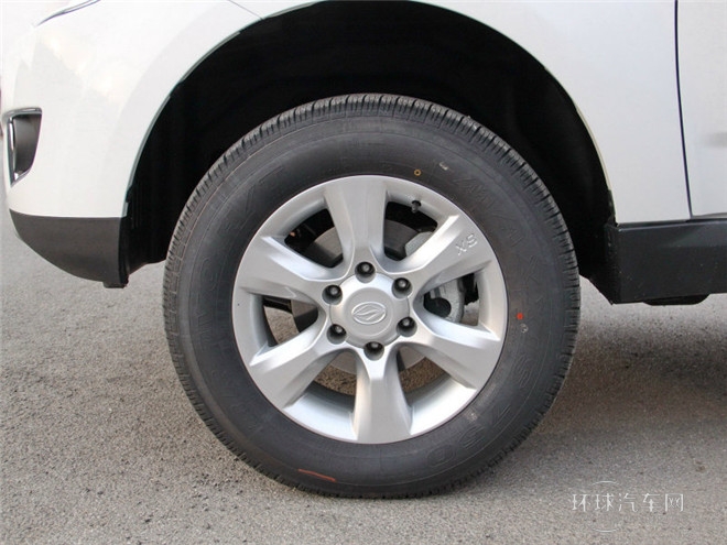 2015款 探索版 2.0T 柴油4X4超豪華型