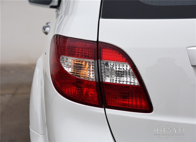 2015款 探索版 2.0T 汽油4X2超豪華型