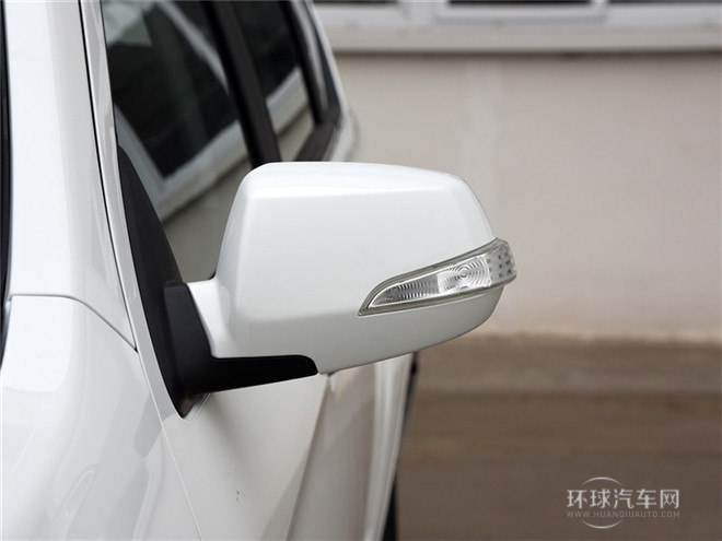 2015款 探索版 2.0T 汽油4X2超豪華型