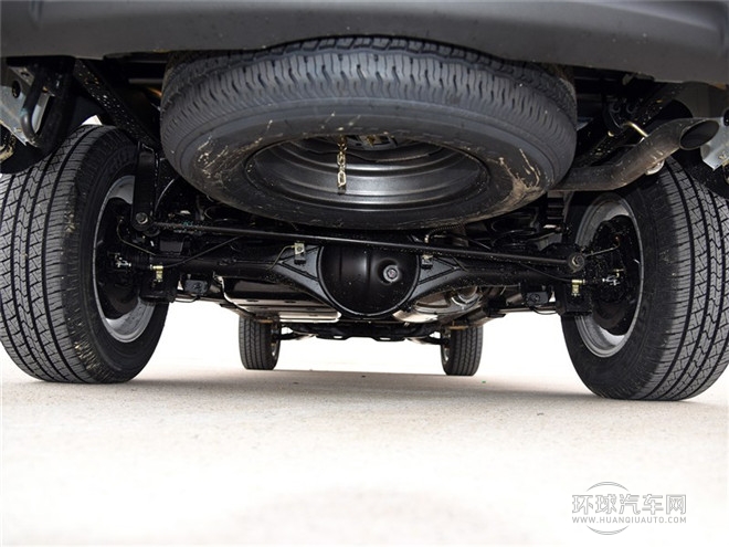 2015款 探索版 2.0T 汽油4X2豪華型