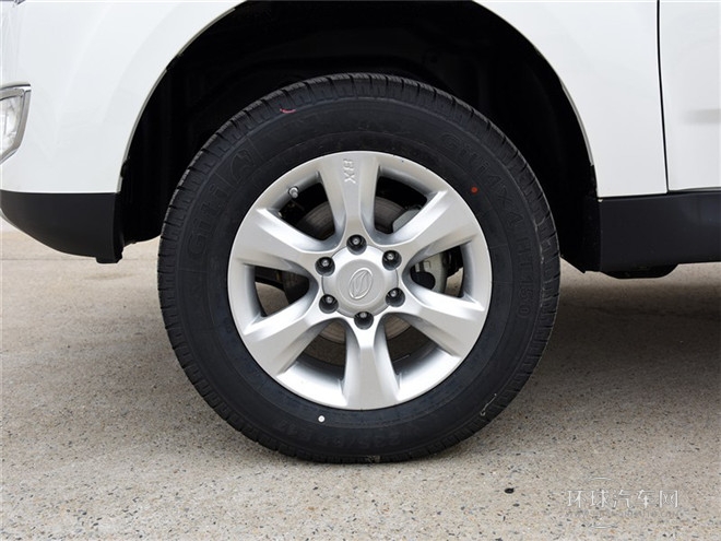 2015款 探索版 2.0T 汽油4X2豪華型