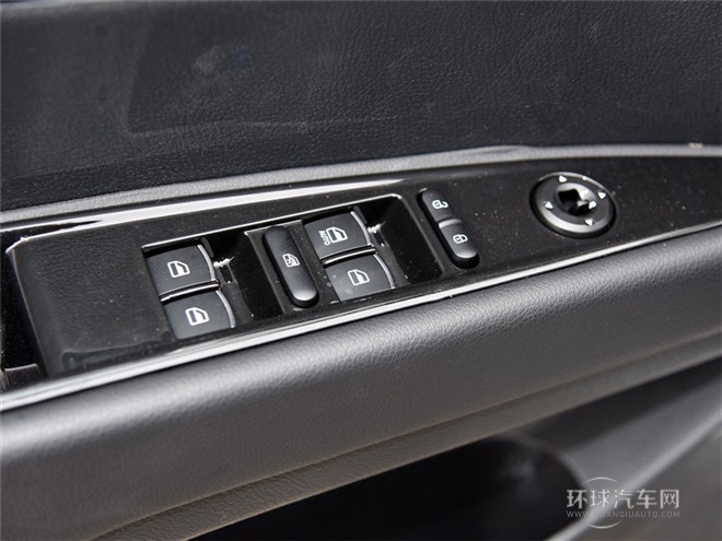 2015款 探索版 2.0T 汽油4X2豪華型