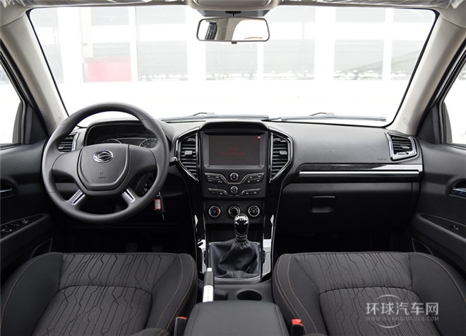 2015款 探索版 2.0T 汽油4X2豪華型