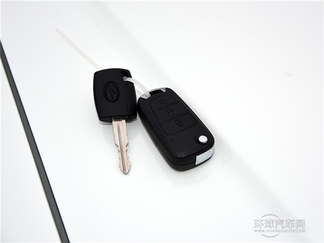 2015款 探索版 2.0T 汽油4X4超豪華型