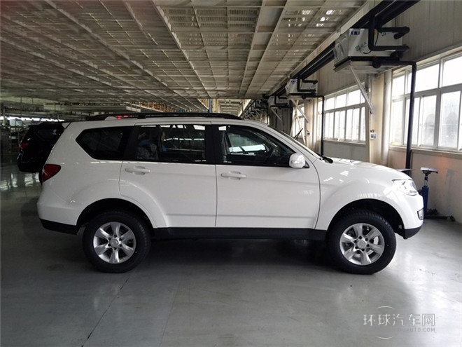 2015款 探索版 2.0T 汽油4X4超豪華型