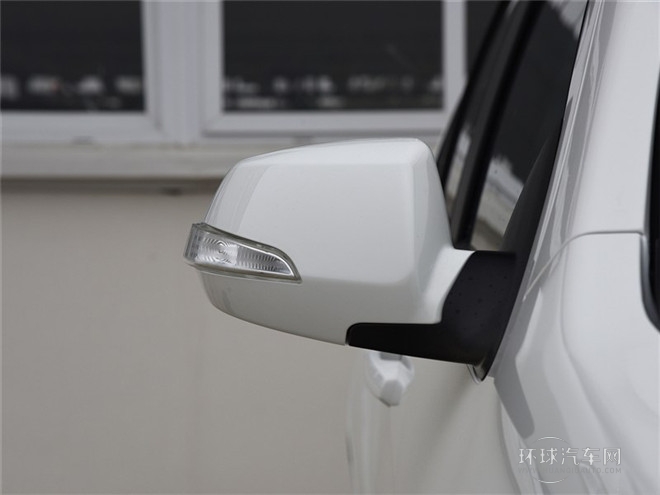 2015款 探索版 2.0T 汽油4X4豪華型