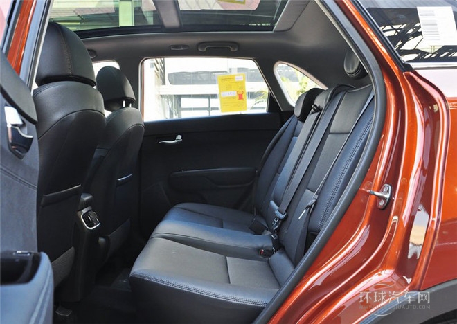 2015款 1.6L 手動(dòng)兩驅(qū)GLS