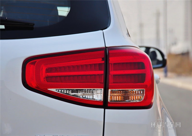 2015款 1.6L 自動兩驅GLS