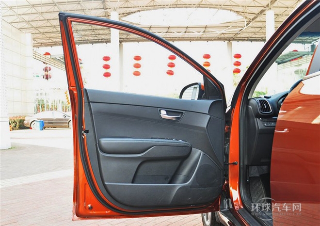 2015款 1.6L 自動兩驅PRM