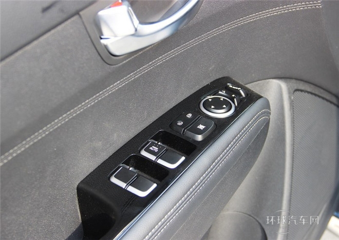 2015款 1.6L 自動兩驅PRM