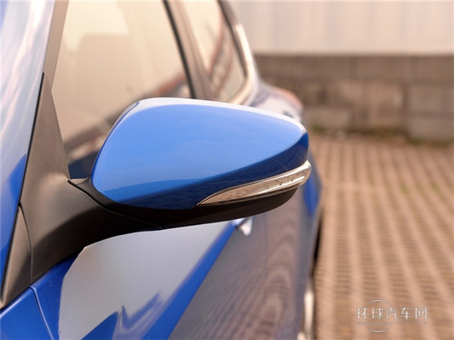 2015款 1.5T 自動炫酷型