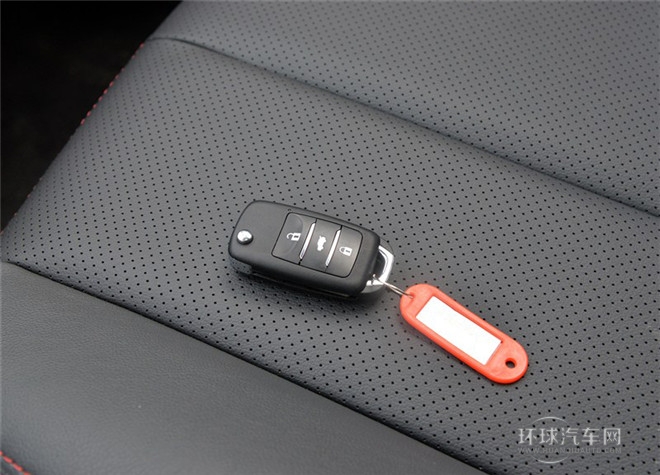 2015款 1.6L 自動旗艦型