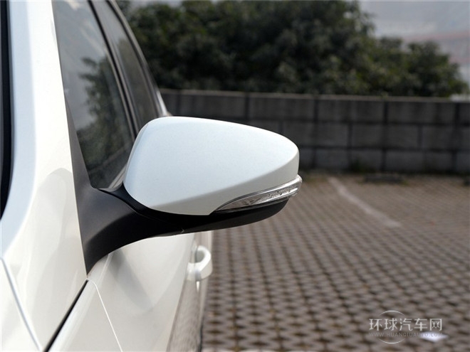 2015款 1.6L 自動旗艦型