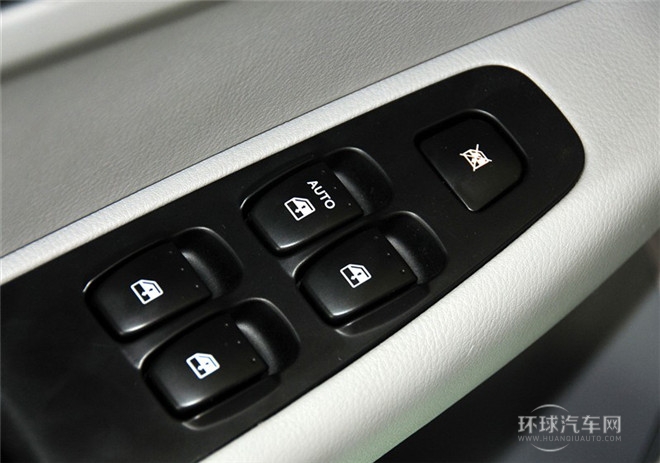 2015款 1.6L 手動(dòng)智享型