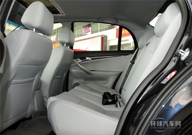 2015款 1.6L 手動智享型