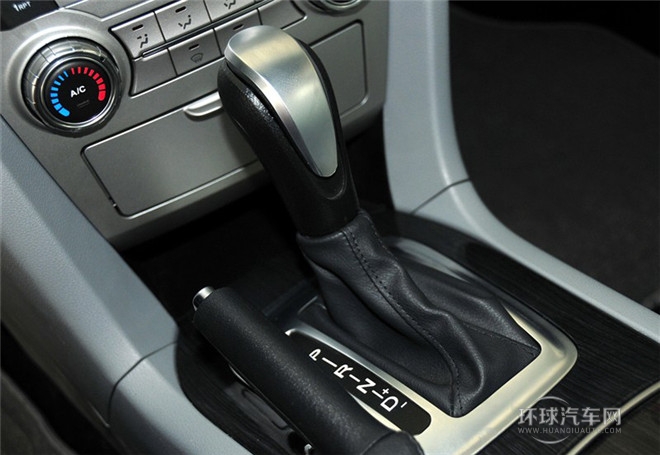 2015款 1.6L 手動智享型