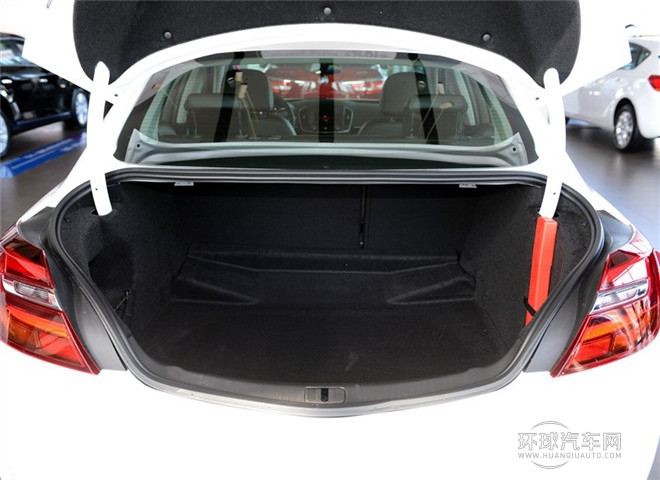 2015款 1.6T 時(shí)尚技術(shù)型