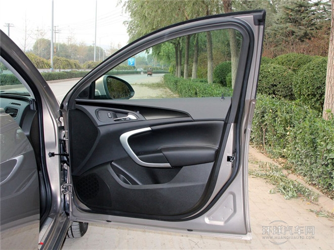 2015款 2.0L 精英時尚型