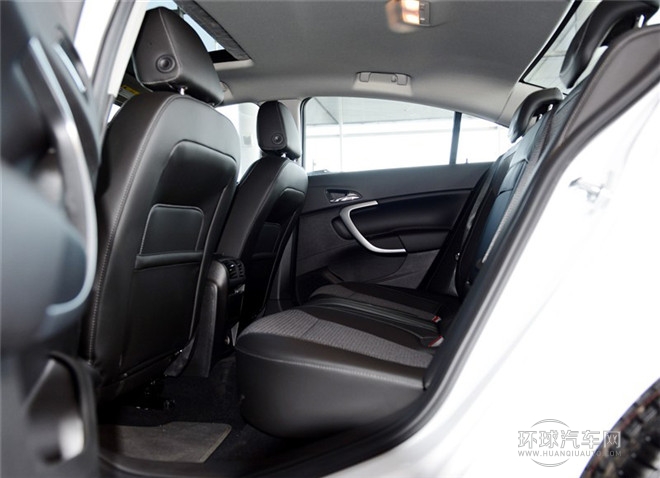 2015款 2.0L 領先時尚型