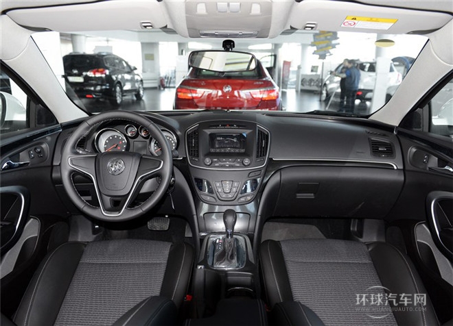 2015款 2.0L 領先時尚型