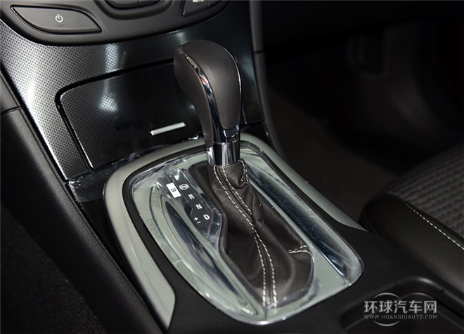 2015款 2.0L 領先時尚型