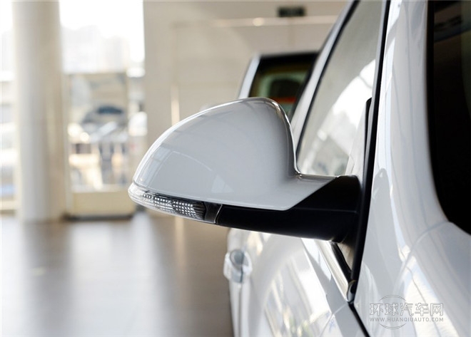 2015款 2.0L 領先時尚型