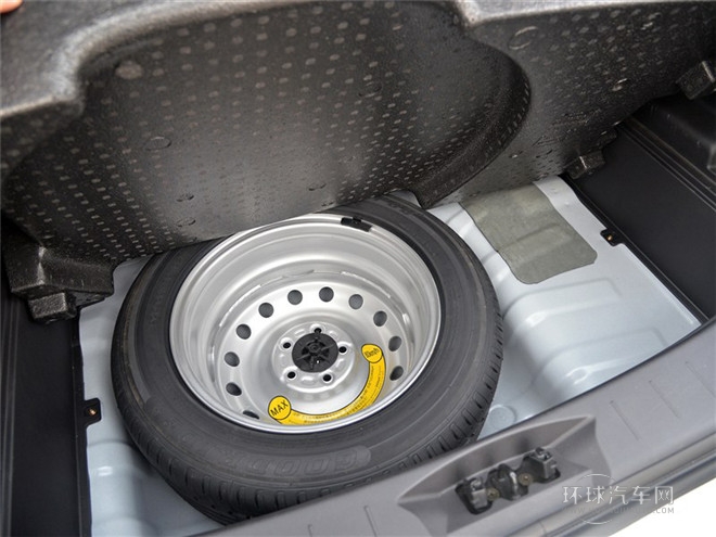 2015款 1.6L 自動尊貴型 國IV