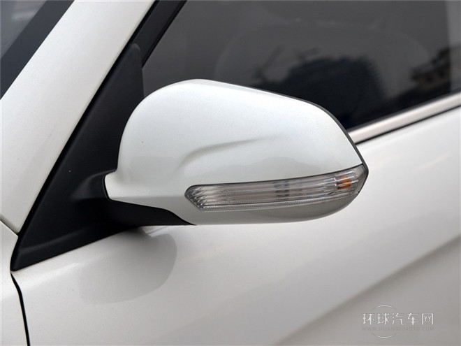 2015款 1.6L 自動尊貴型 國IV