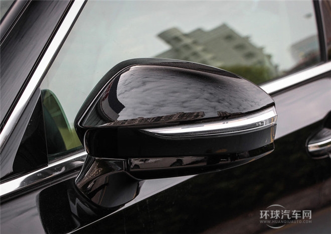 2015款 2.5L 豪華版