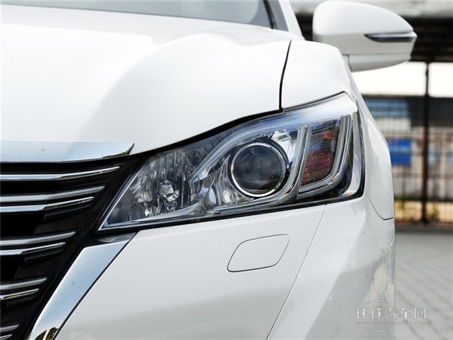 2015款 2.5L 時(shí)尚版