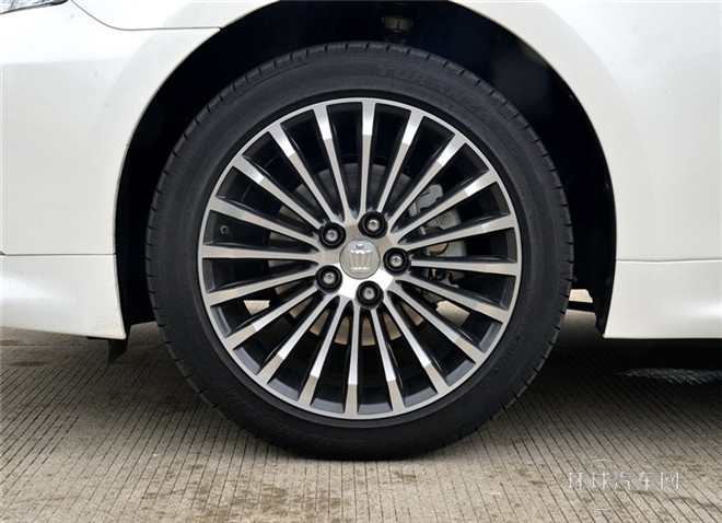 2015款 2.5L 尊享版