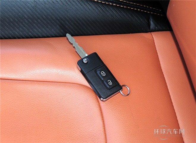 2015款 2.0L 手動智享型