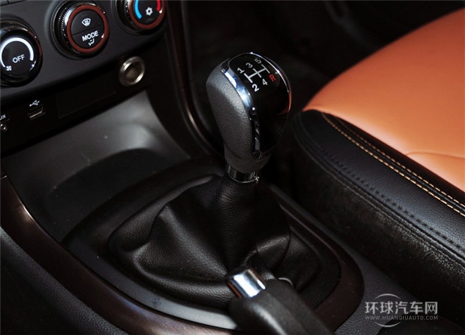 2015款 2.0L 手動智享型