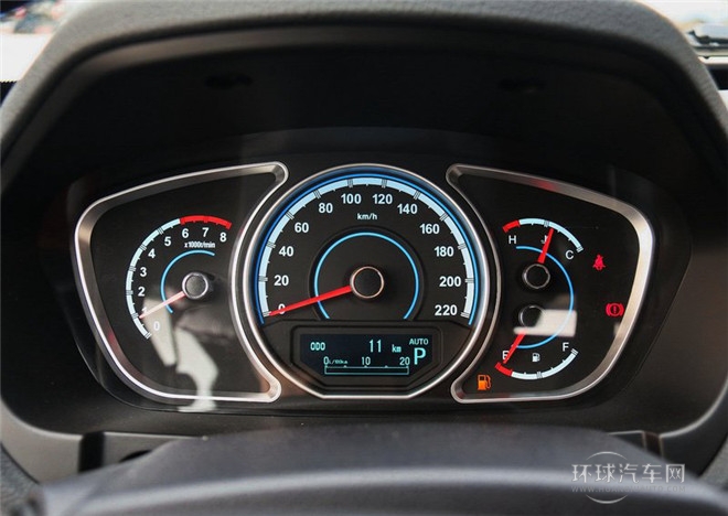 2015款 2.0L 手動智臻型