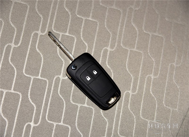 2015款 賽歐3 1.3L AMT理想版