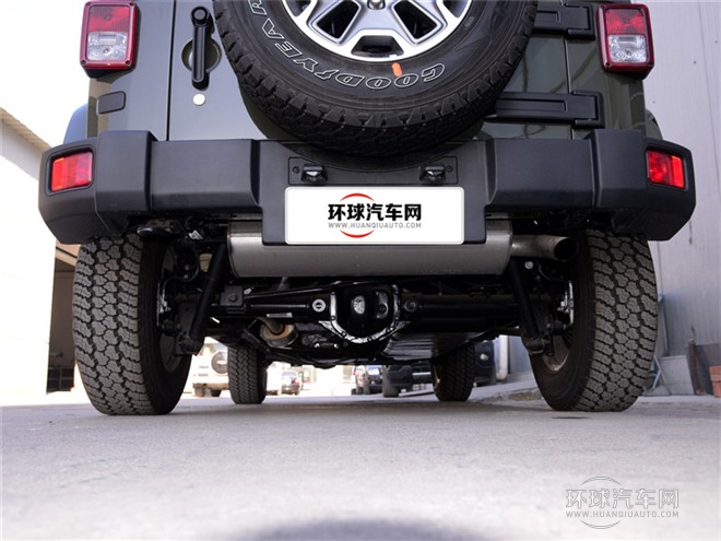 2015款 3.0L 四門版 Sahara