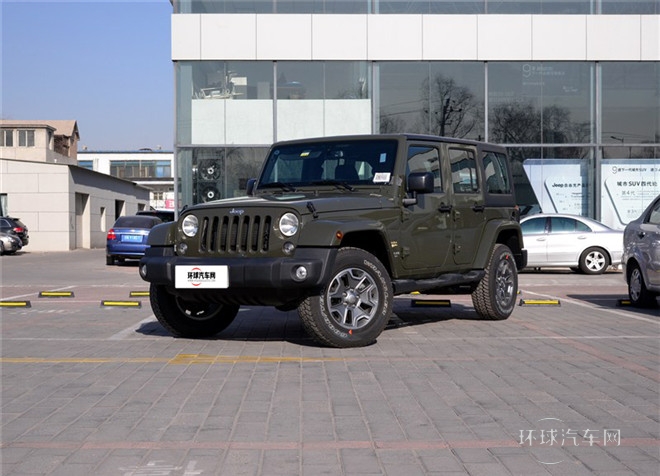 2015款 3.0L 四門版 Sahara