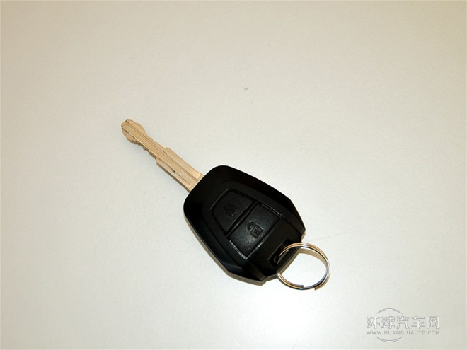 2015款 2.5T兩驅(qū) 手動基本型