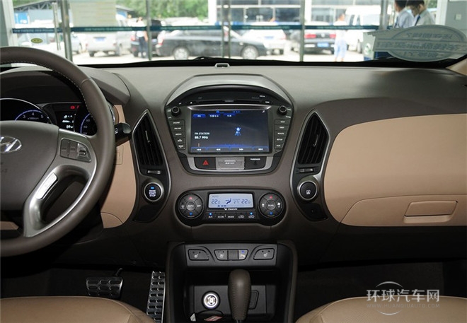 2015款 2.4L 自動四驅領先型 國IV