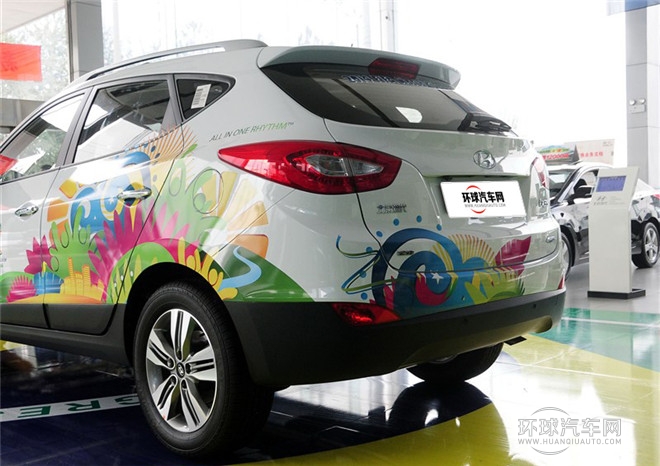 2015款 2.4L 自動四驅(qū)領(lǐng)先型 國IV