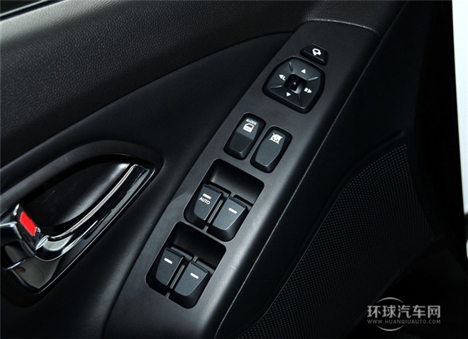 2015款 2.4L 自動兩驅領先型 國V