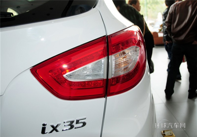 2015款 2.4L 自動兩驅領先型 國V