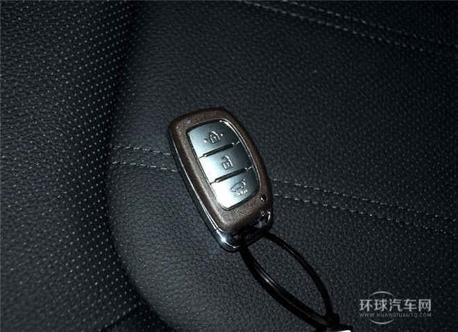 2015款 2.4L 自動兩驅(qū)領(lǐng)先型 國IV