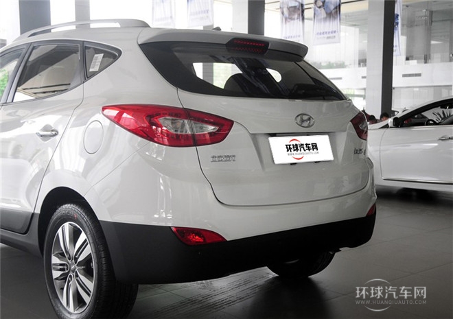 2015款 2.4L 自動兩驅(qū)領先型 國IV