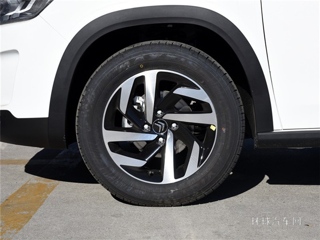 2015款 1.6L 自動(dòng)先鋒型