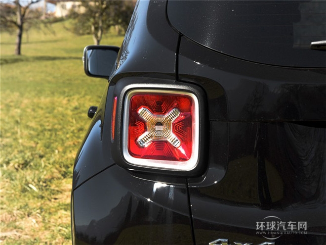 2015款 2.0L 運動版