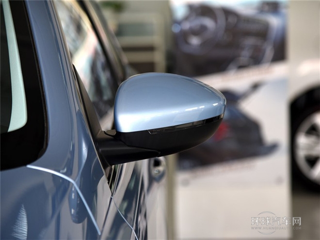 2015款 1.6T 自動睿馳版