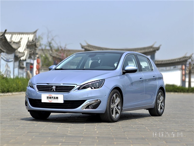 2015款 1.6T 自動(dòng)睿馳版