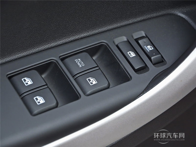 2015款 1.6L 手動(dòng)尊貴型 國(guó)V