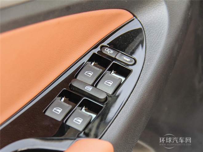 2015款 1.9T兩驅柴油標準型